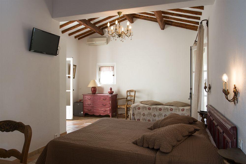 Les Capucines Saint Tropez Hotel Gassin Exterior photo