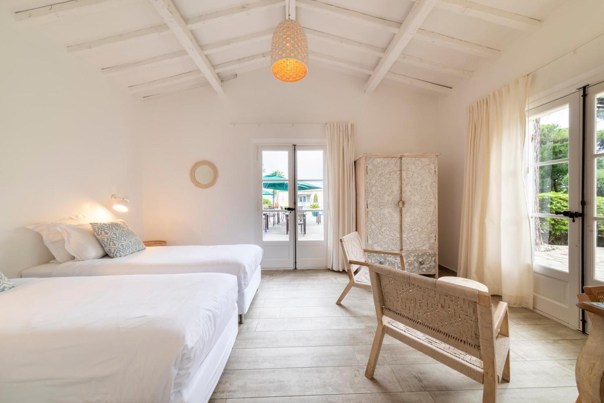 Les Capucines Saint Tropez Hotel Gassin Exterior photo
