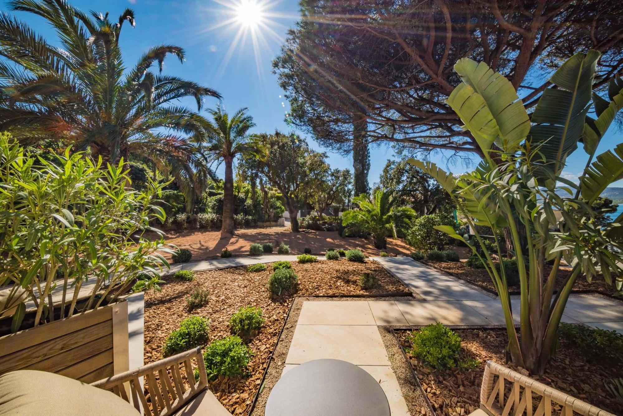Les Capucines Saint Tropez Hotel Gassin Exterior photo